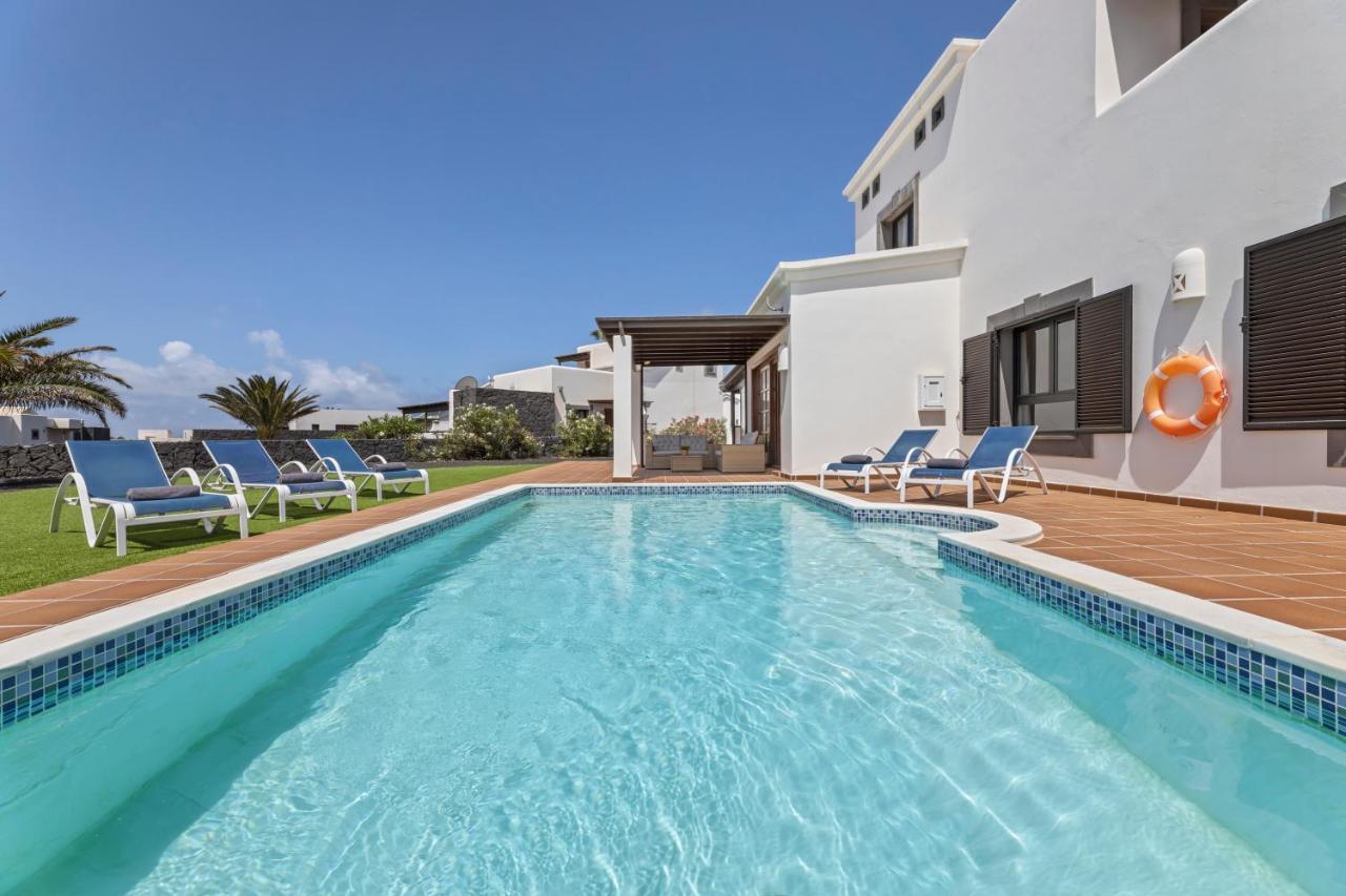 Villa Alana - Vacaciones Y Relax Playa Blanca  Exterior photo